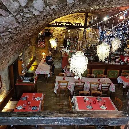 Au Cep De Vigne Riquewihr